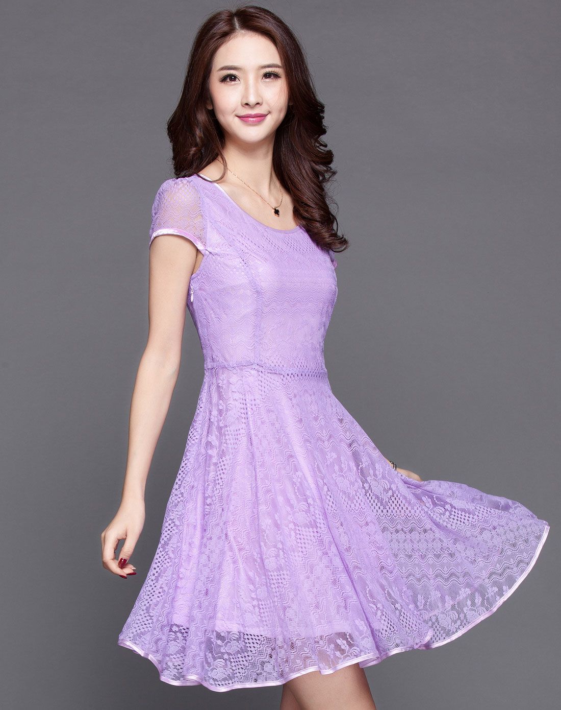 紫色蕾丝拼接优雅修身短袖连衣裙