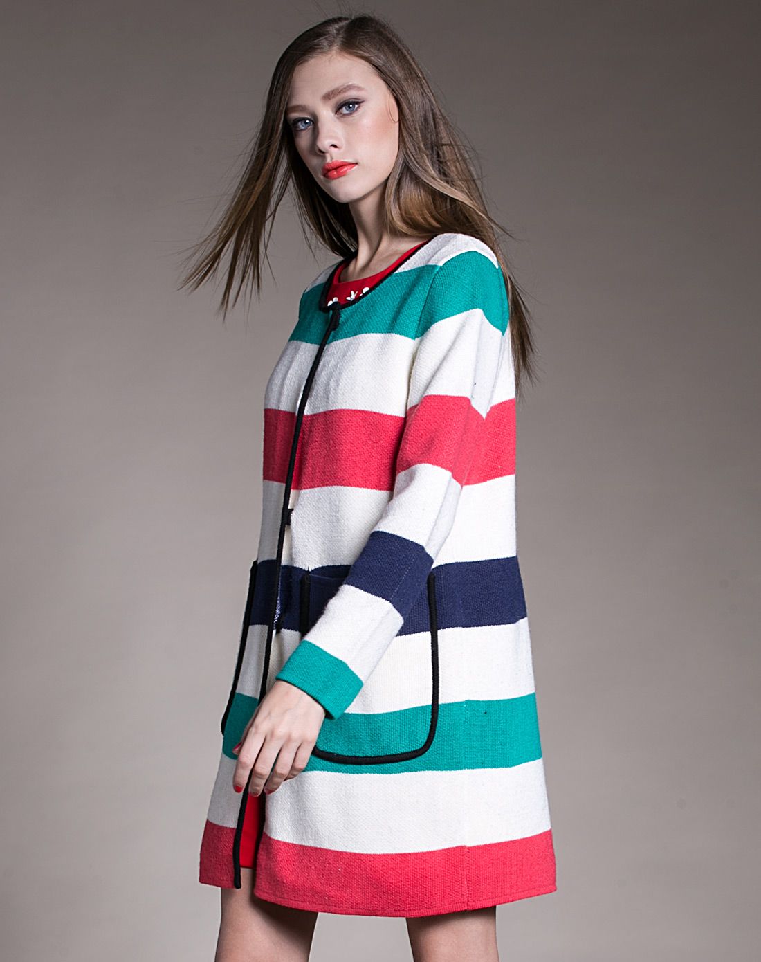 女款红白绿休闲毛针织衫