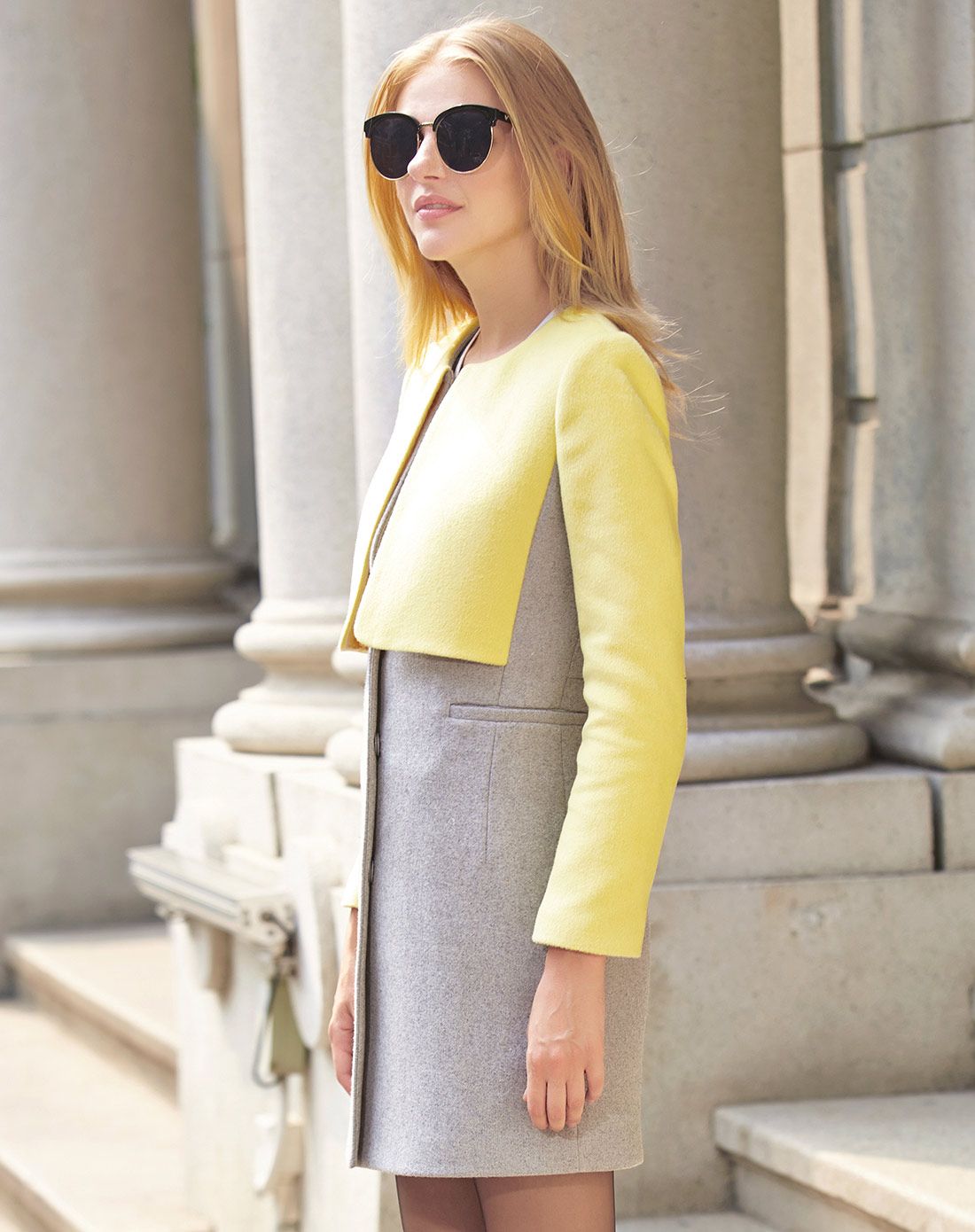 黄配灰撞色拼接廓形毛呢外套