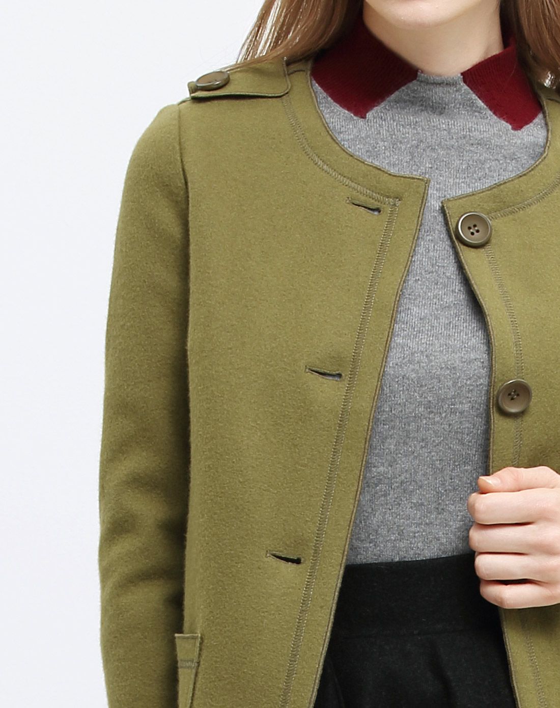 橄榄绿单排扣圆领毛呢大衣