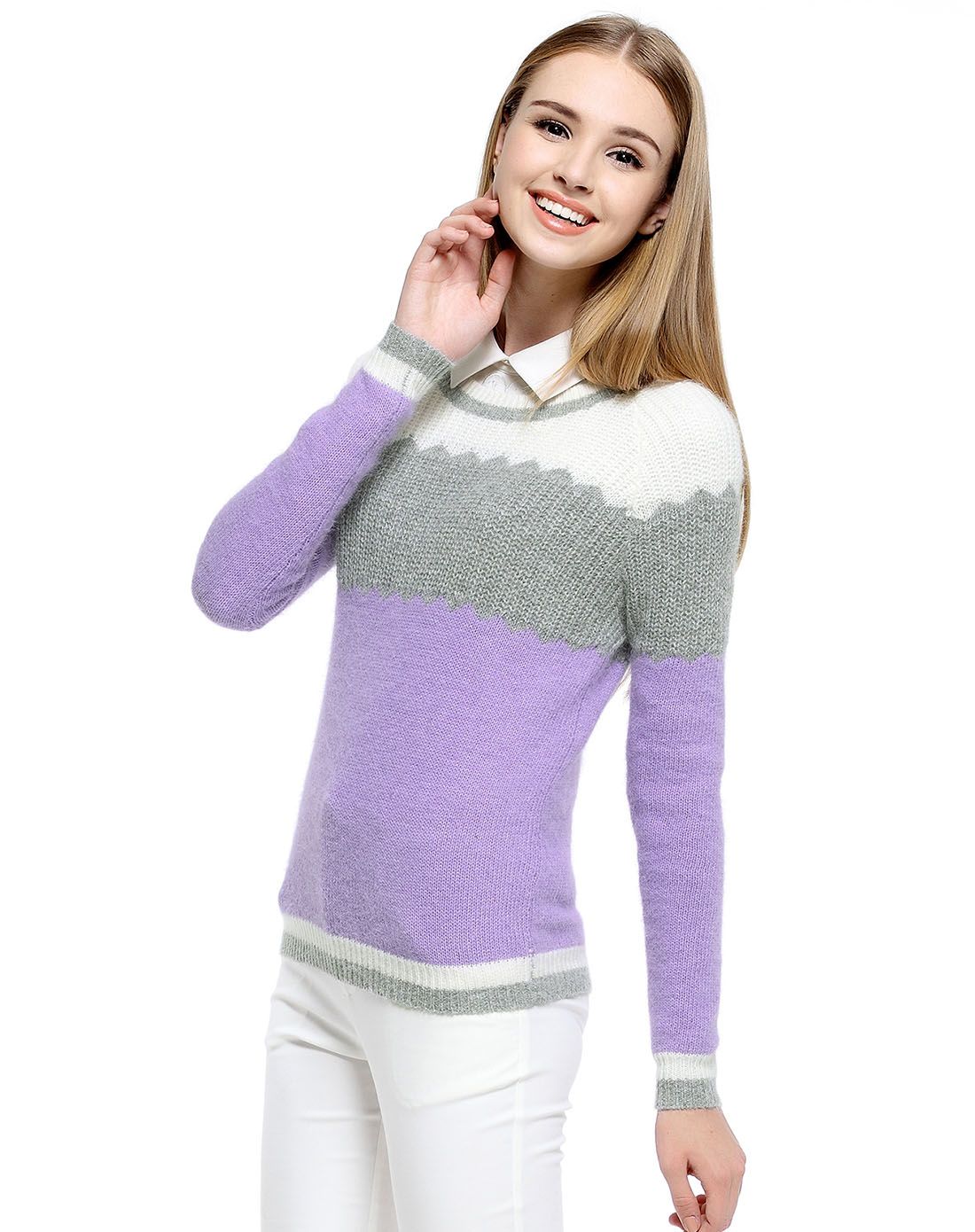 浅紫色拼接套头长袖针织毛衣