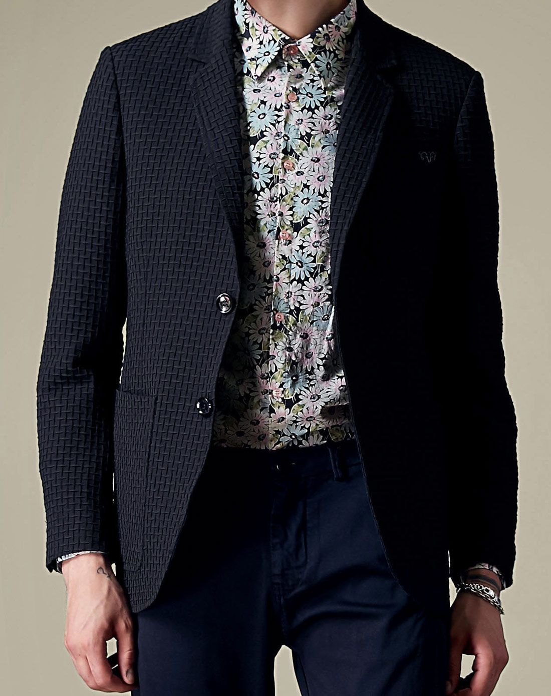 征途保罗trajetpaul男装专场 胸口袋口刺绣纹理面料西服