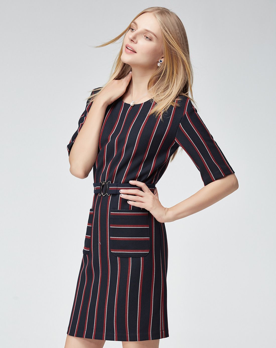 尚都比拉sentubila宝蓝配红条横竖条纹拼接连衣裙161l910403m16_唯品