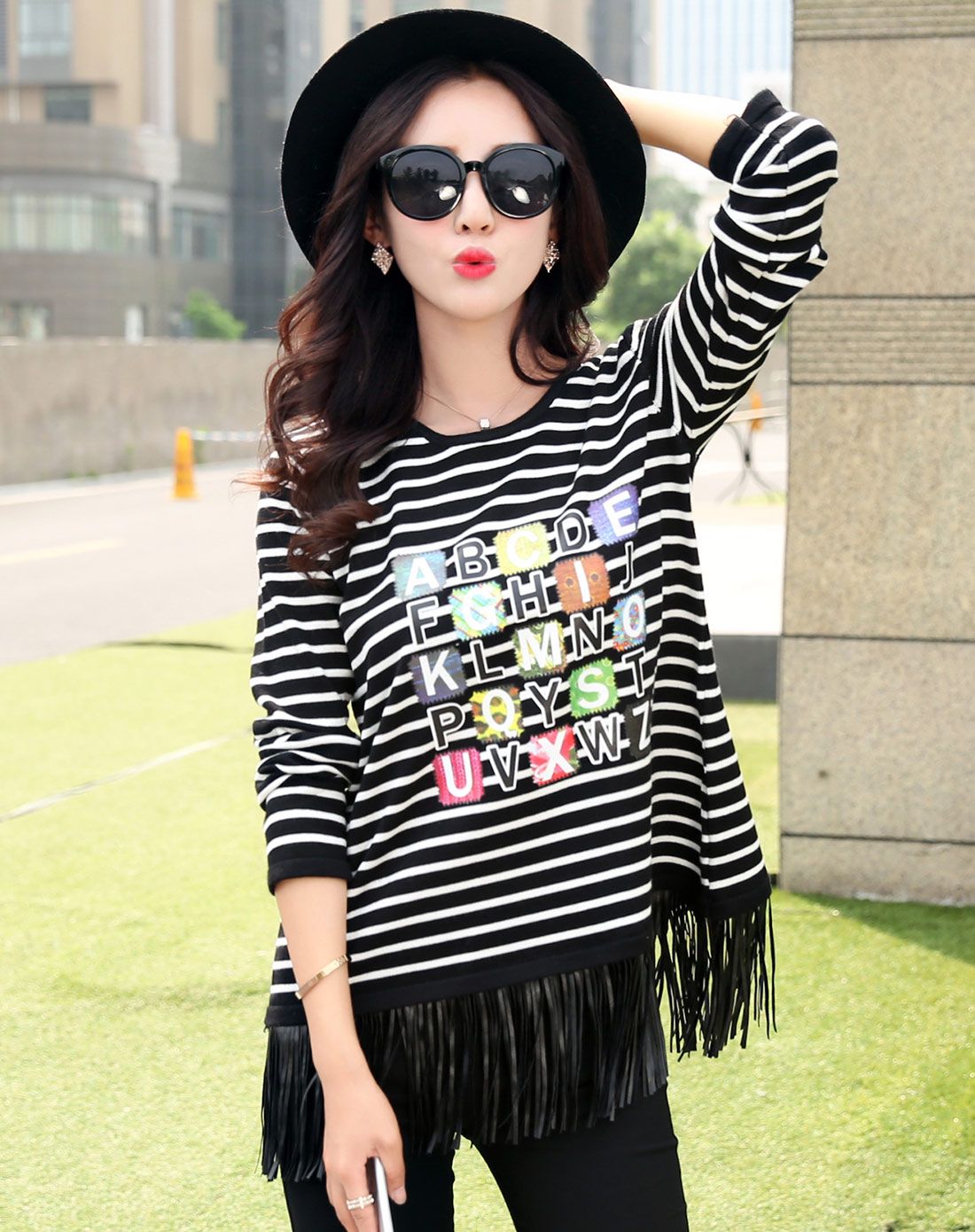 女装 布叶 布叶 图案韩版时尚流苏下摆针织衫 商品参数 货号:jx3z1203